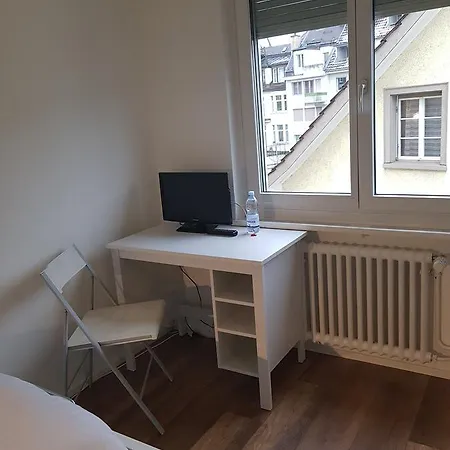 Elite Self-check-in Hotel