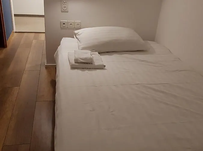 Hotel Elite Self-check-in